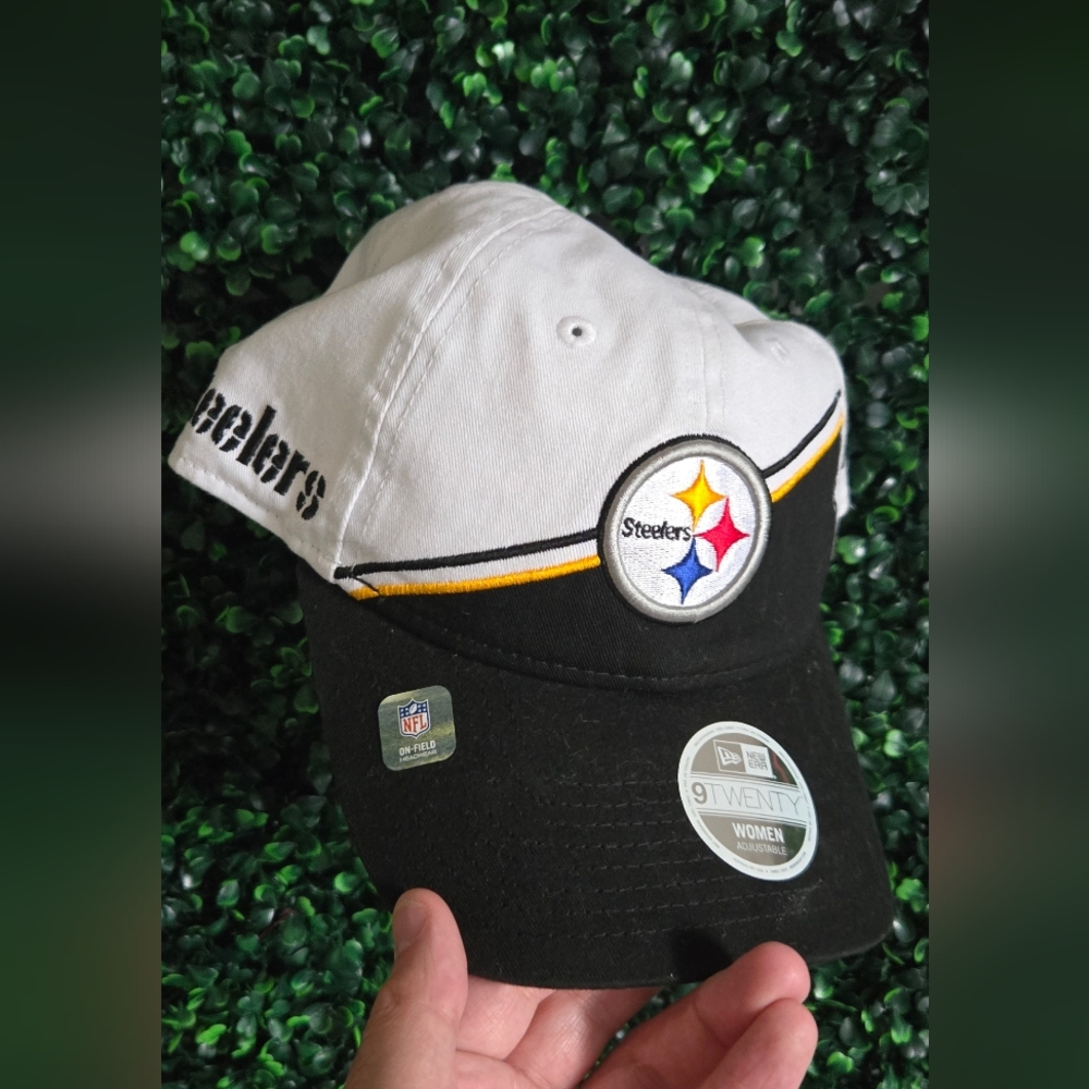 Unisex New Era Steelers Black and White Cap Gold NFL shield Adjustable